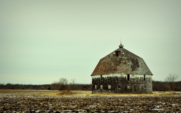 round barn p2