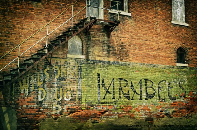 laharpe ghost sign 2